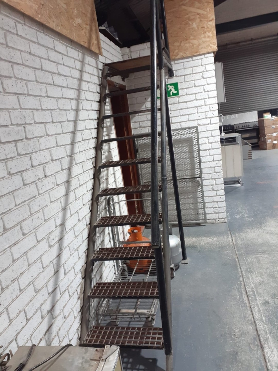 Commercial Property for Sale in Voorbaai Western Cape